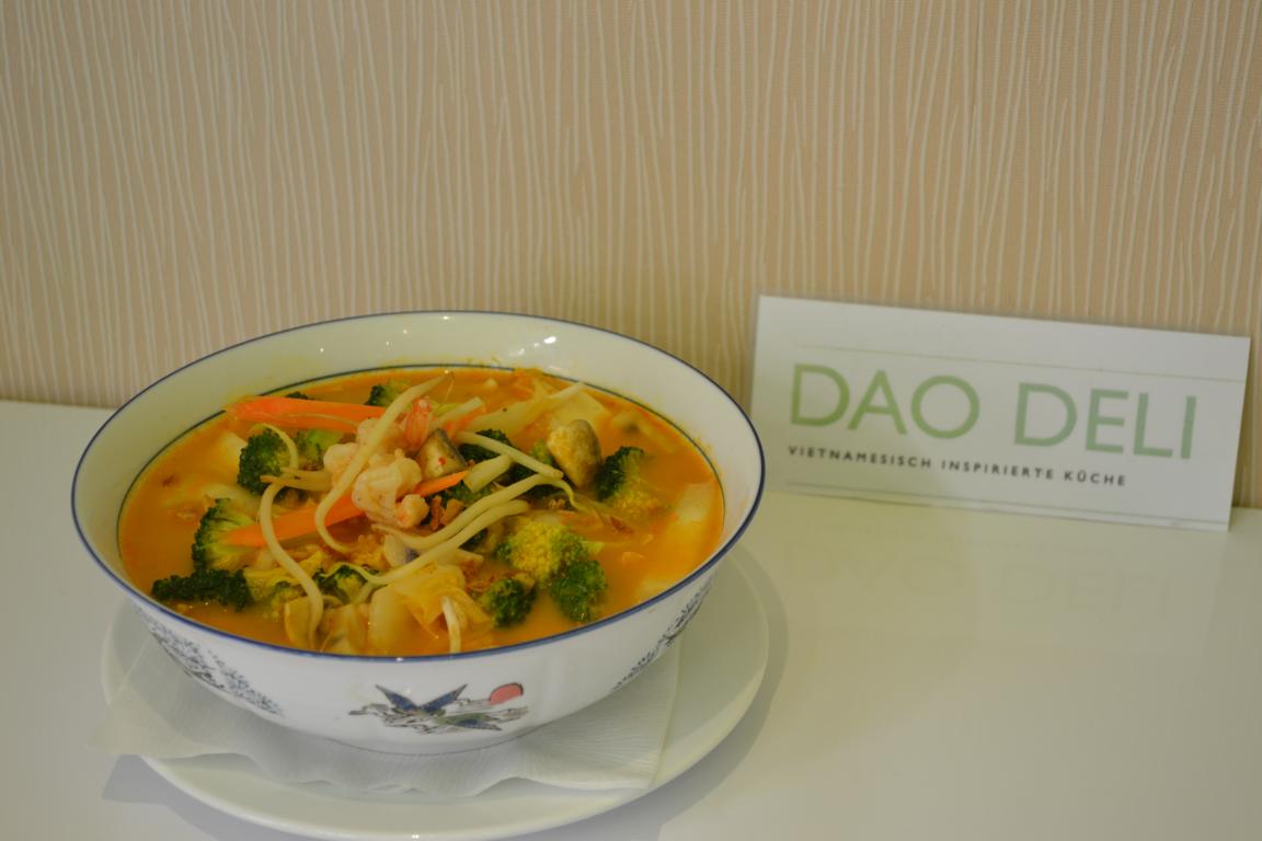 Garnelensuppe 
Canh chua Xa-Tôm